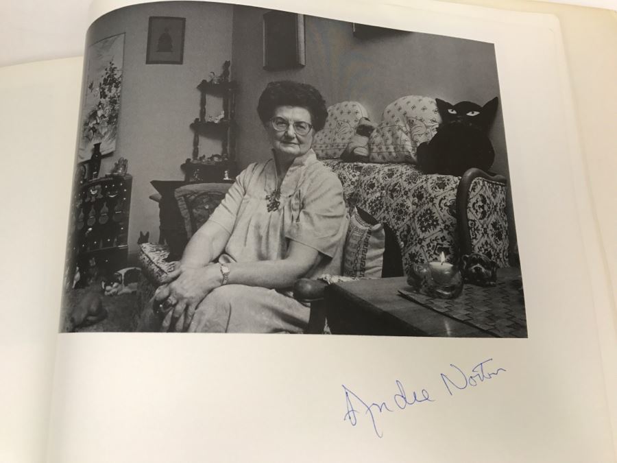 Signed First Bluejay Printing 1984 Book The Faces Of Science Fiction Photographs By Patti Perret (Signed By 34 Science Fiction Writers Including Ray Bradbury, Frederik Pohl, Poul Anderson, L. Sprague De Camp, Andre Norton, A.E. Van Vogt) See Description [Photo 75]