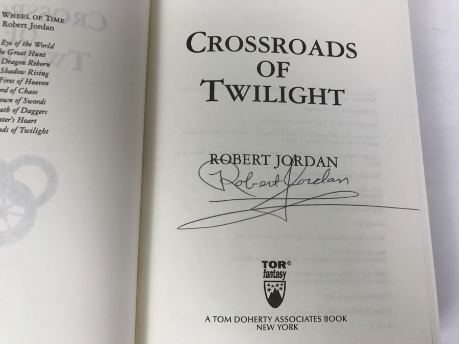 Signed First Edition Book Crossroads Of Twilight By Robert Jordan [Photo 6]