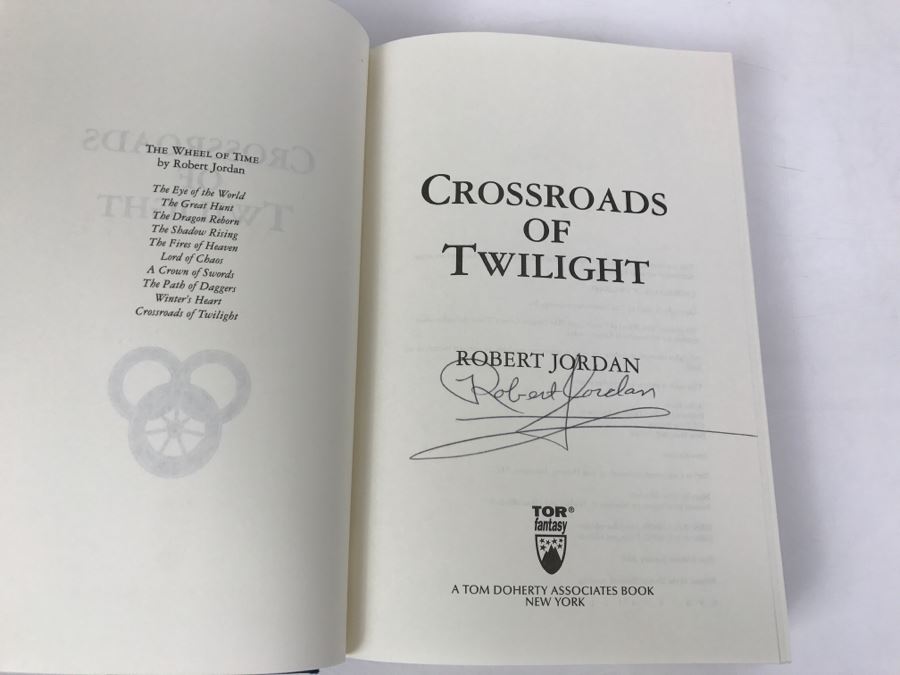 Signed First Edition Book Crossroads Of Twilight By Robert Jordan [Photo 5]