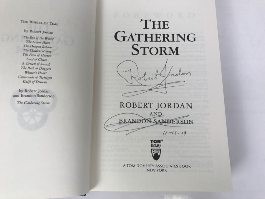 Signed First Edition Hardcover Book The Gathering Storm By Robert Jordan And Brandon Sanderson (Signed By Both Authors) [Photo 5]