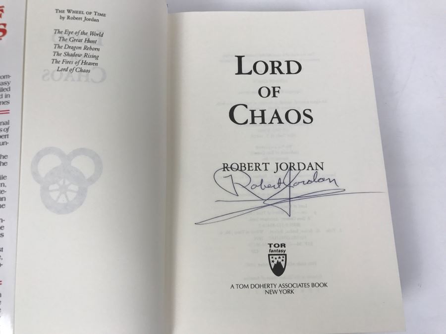 Signed First Trade Edition Hardcover Book Lord Of Chaos By Robert Jordan [Photo 5]