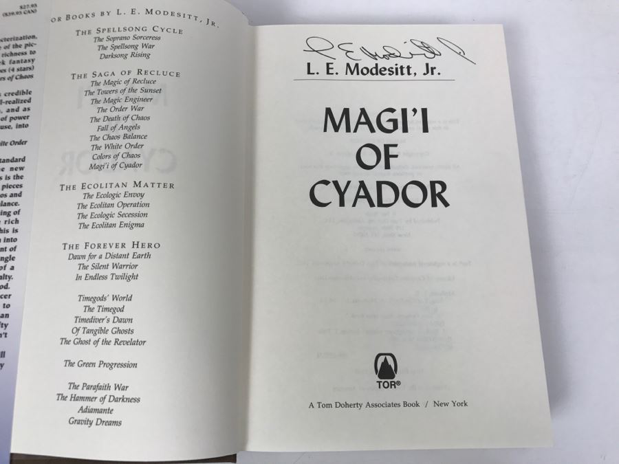 Signed First Edition 2000 Hardcover Book Magi'i Of Cyador By L.E. Modesitt, Jr. [Photo 5]