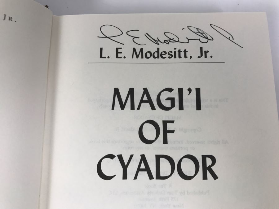 Signed First Edition 2000 Hardcover Book Magi'i Of Cyador By L.E. Modesitt, Jr. [Photo 6]
