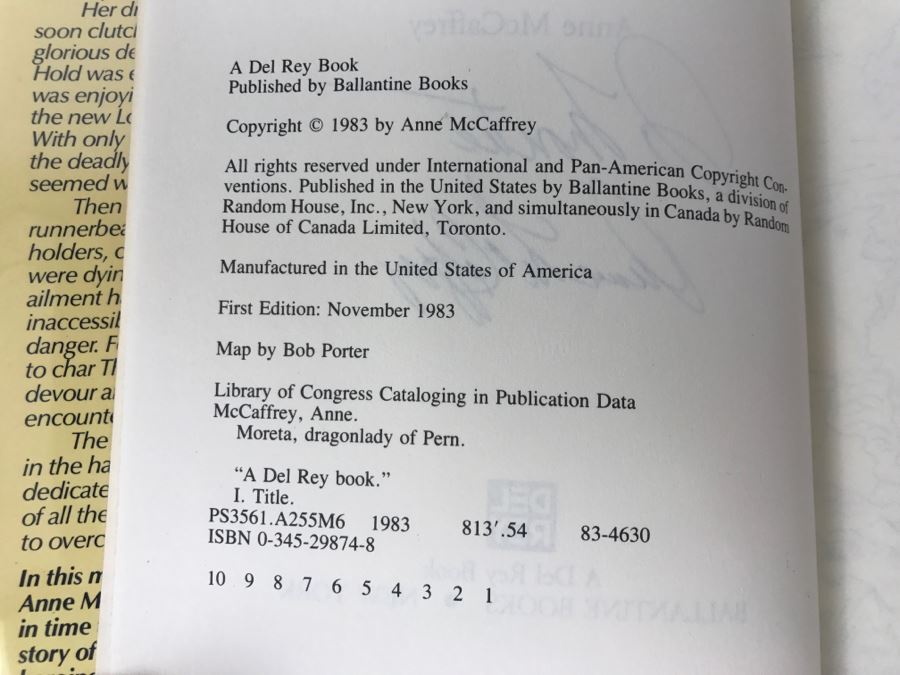 Signed First Edition 1983 Hardcover Book Moreta: Dragonlady Of Pern By Anne McCaffrey [Photo 8]