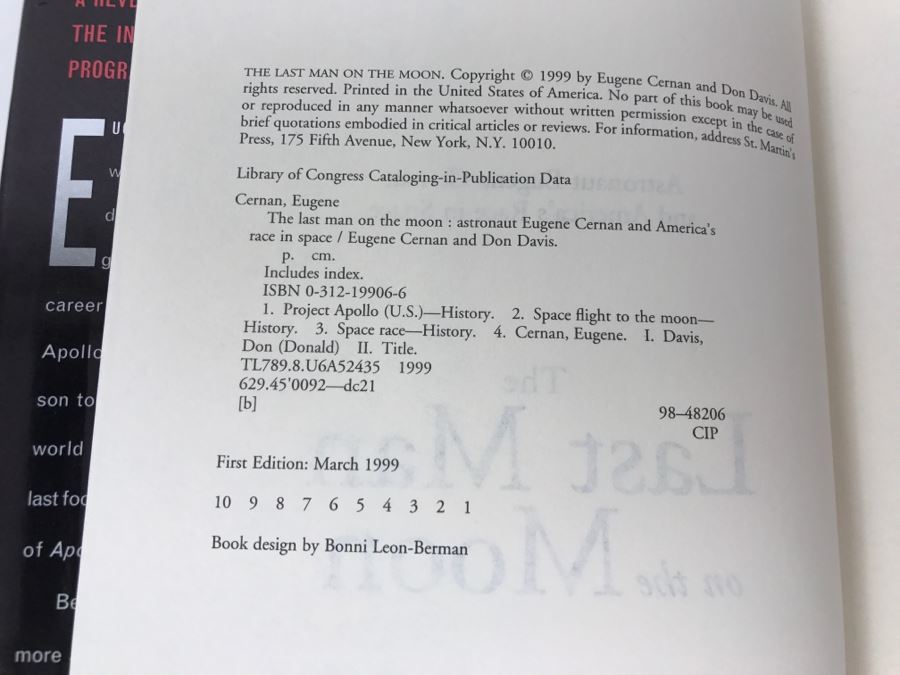 Signed First Edition 1999 Hardcover Book The Last Man On The Moon Astronaut Eugene Cernan And America's Race In Space And Don Davis (Signed By Gene Cernan) [Photo 9]