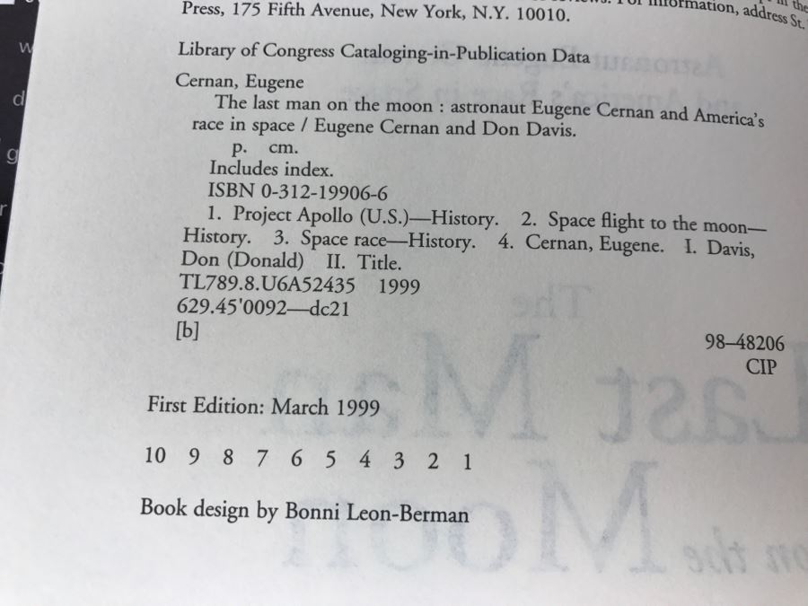 Signed First Edition 1999 Hardcover Book The Last Man On The Moon Astronaut Eugene Cernan And America's Race In Space And Don Davis (Signed By Gene Cernan) [Photo 10]