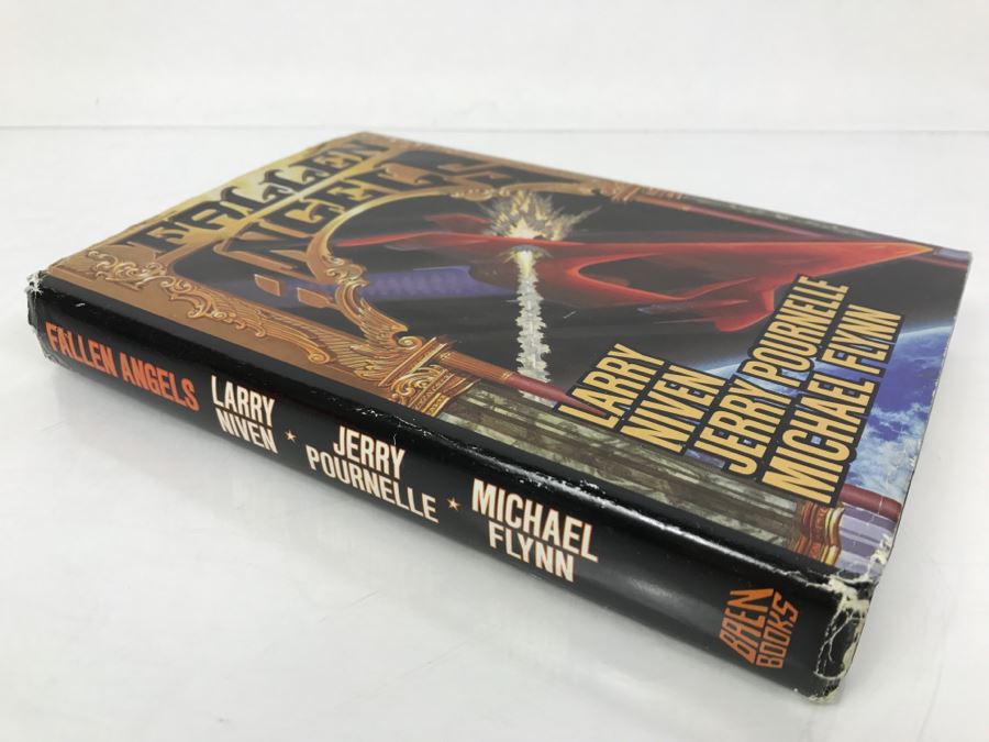 Signed First Edition Hardcover Book Fallen Angels By Larry Niven, Jerry Pournelle And Michael Flynn (Signed By All 3 Authors) [Photo 3]
