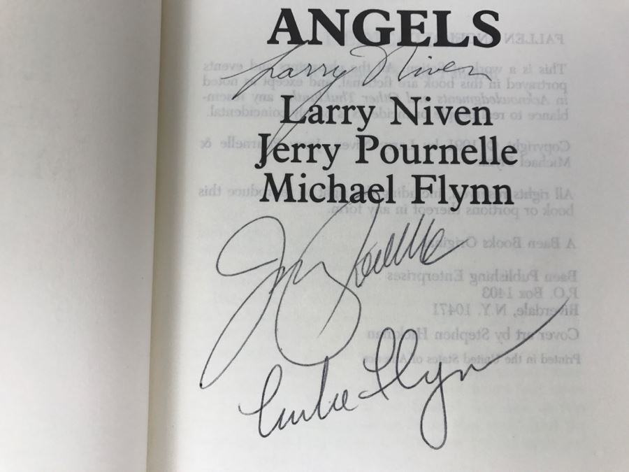 Signed First Edition Hardcover Book Fallen Angels By Larry Niven, Jerry Pournelle And Michael Flynn (Signed By All 3 Authors) [Photo 6]