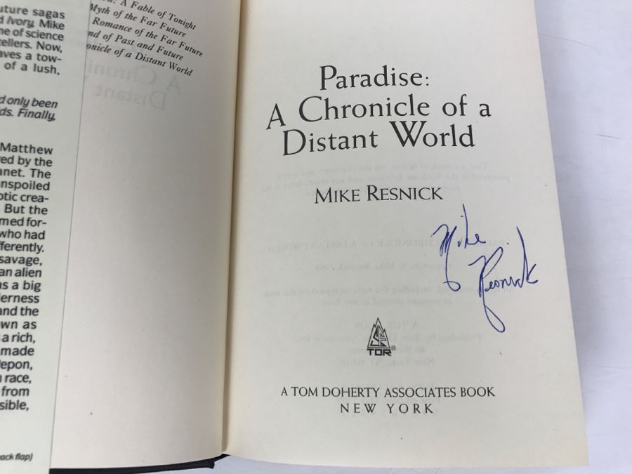 Signed First Edition 1989 Hardcover Book Paradise: A Chronicle Of A Distant World By Mike Resnick [Photo 5]