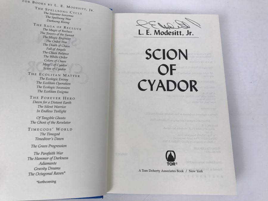 Signed First Edition 2000 Hardcover Book Scion Of Cyador By L.E. Modesitt, Jr. [Photo 5]