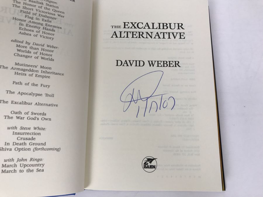 Signed First Printing 2002 Hardcover Book The Excalibur Alternative By David Weber [Photo 5]