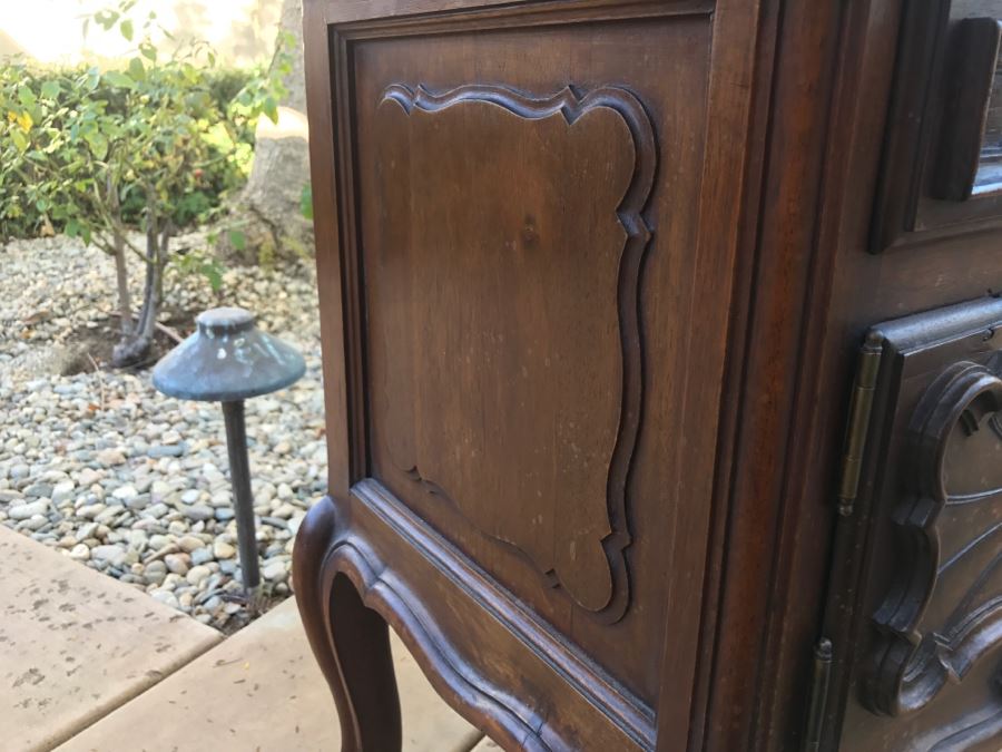 JUST ADDED - STUNNING Pair Of Antique 19th Century Piedmont Baroque Style Nightstands With Distinctive Carved Piedmont Designs And Black Marble Tops (Note One Marble Top Has Several Chips As Shown In Photos) [Photo 35]