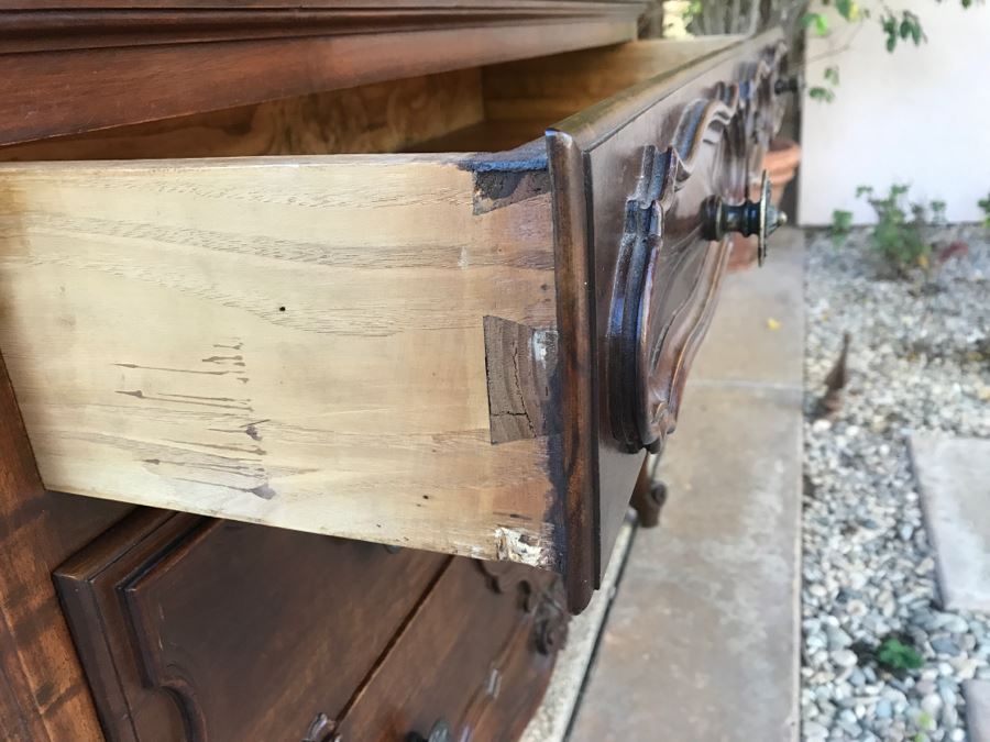 JUST ADDED - STUNNING Antique 19th Century Piedmont Baroque Style Dresser Chest Of Drawers With Distinctive Carved Piedmont Designs And Black Marble Top [Photo 15]