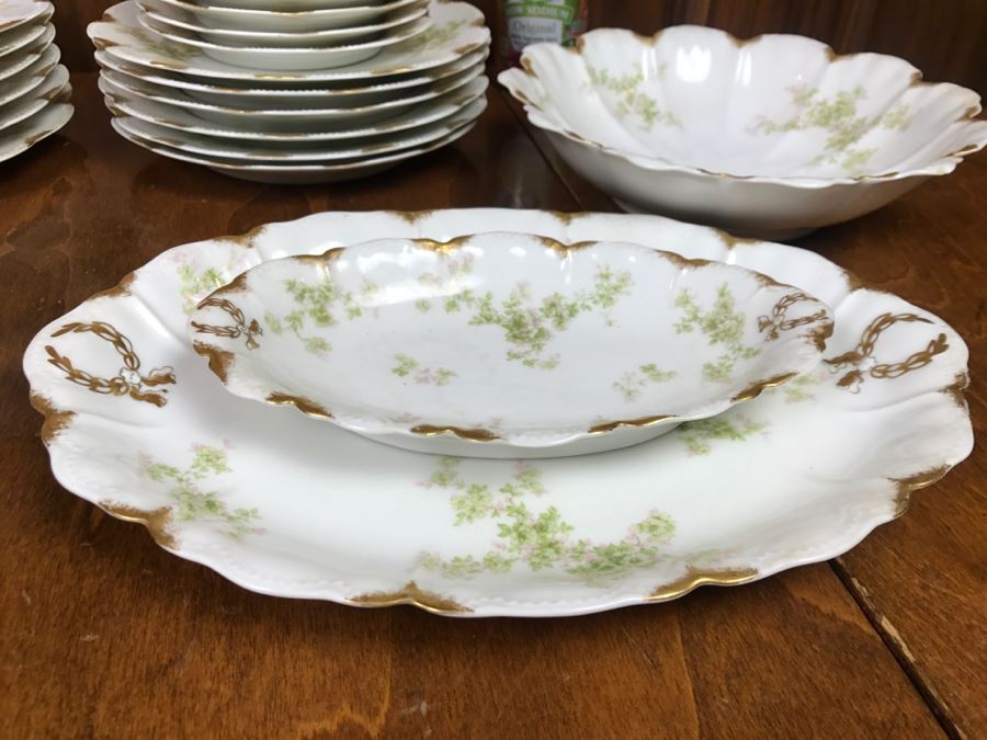 JUST ADDED - Haviland & Co Limoges France China Set Apx Service For 6 With China Serving Platters And Bowls - See All Photos [Photo 17]