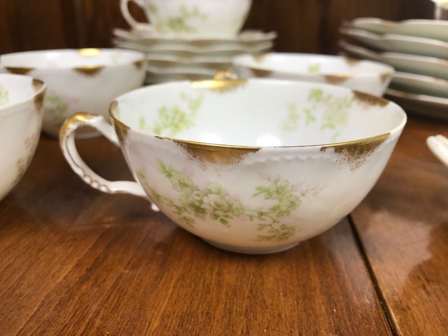 JUST ADDED - Haviland & Co Limoges France China Set Apx Service For 6 With China Serving Platters And Bowls - See All Photos [Photo 10]