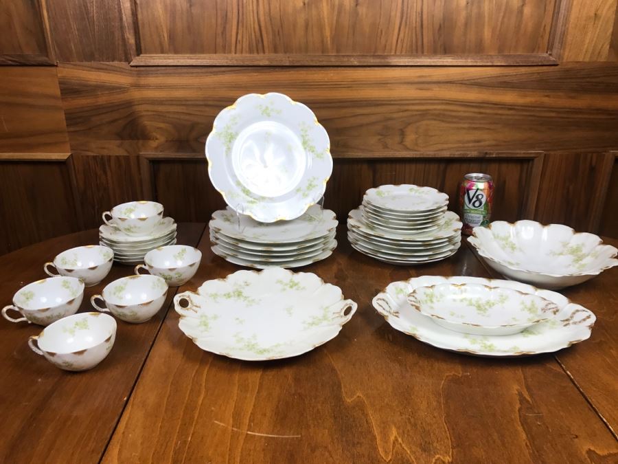 JUST ADDED - Haviland & Co Limoges France China Set Apx Service For 6 With China Serving Platters And Bowls - See All Photos [Photo 2]
