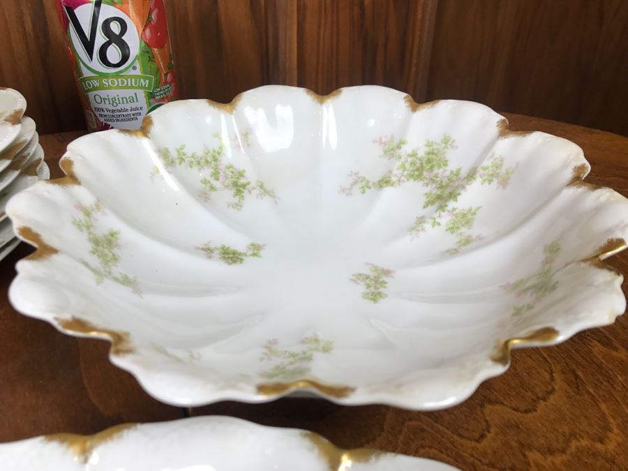 JUST ADDED - Haviland & Co Limoges France China Set Apx Service For 6 With China Serving Platters And Bowls - See All Photos [Photo 16]