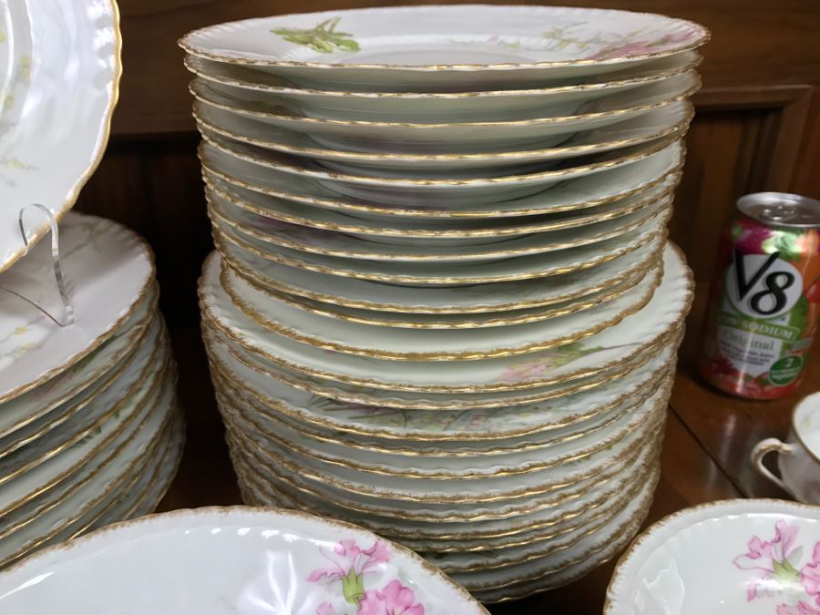 JUST ADDED - Theodore Haviland Limoges France China Set Apx Service For 12 - See All Photos [Photo 16]