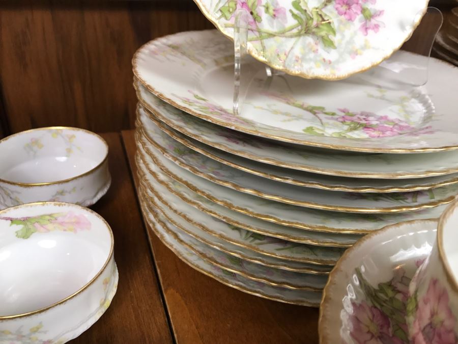JUST ADDED - Theodore Haviland Limoges France China Set Apx Service For 12 - See All Photos [Photo 14]
