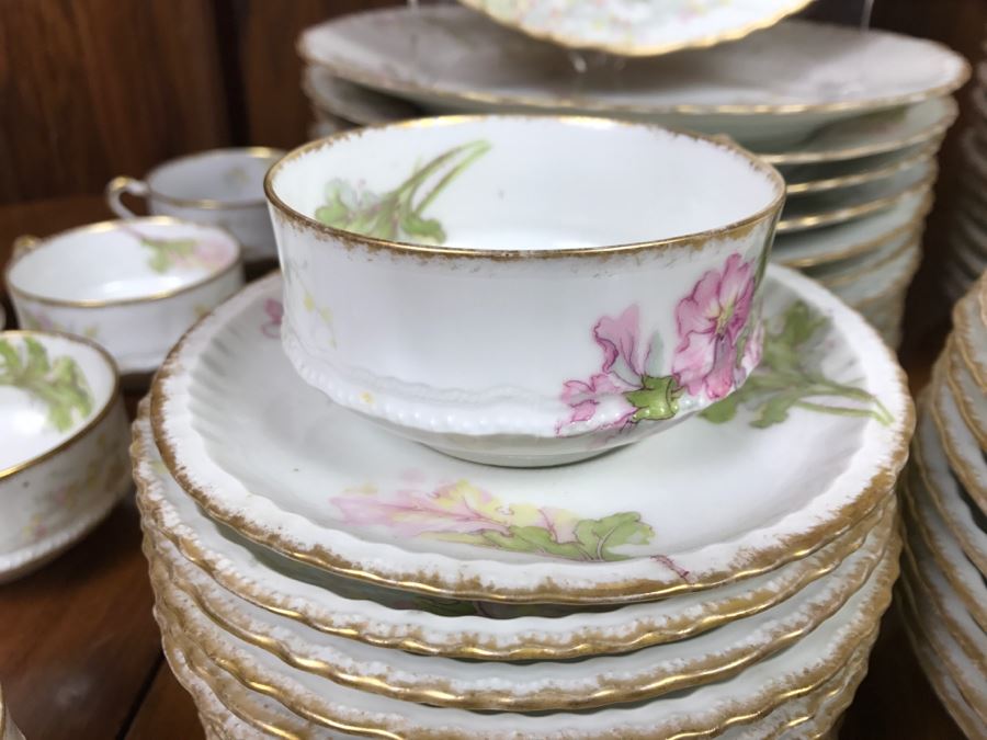 JUST ADDED - Theodore Haviland Limoges France China Set Apx Service For 12 - See All Photos [Photo 22]