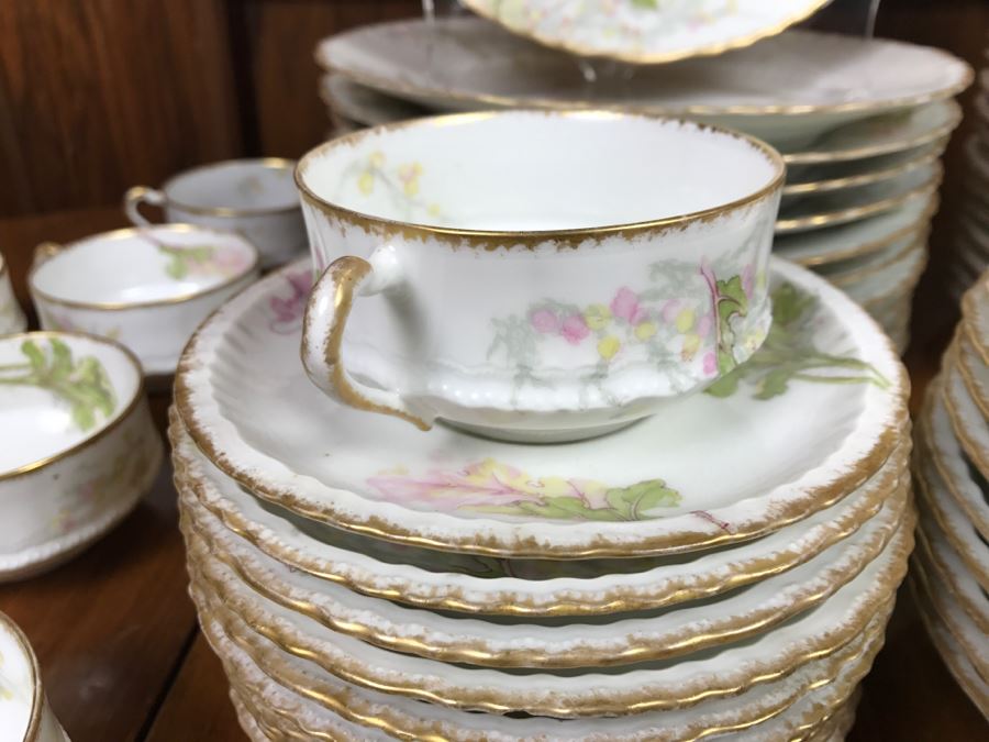 JUST ADDED - Theodore Haviland Limoges France China Set Apx Service For 12 - See All Photos [Photo 20]