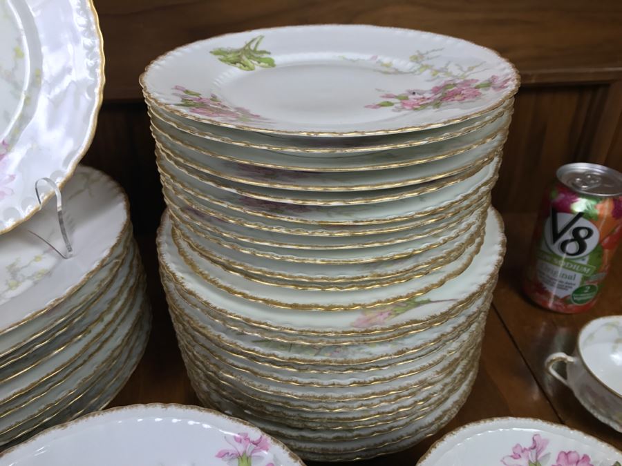 JUST ADDED - Theodore Haviland Limoges France China Set Apx Service For 12 - See All Photos [Photo 8]