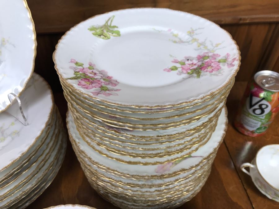JUST ADDED - Theodore Haviland Limoges France China Set Apx Service For 12 - See All Photos [Photo 9]