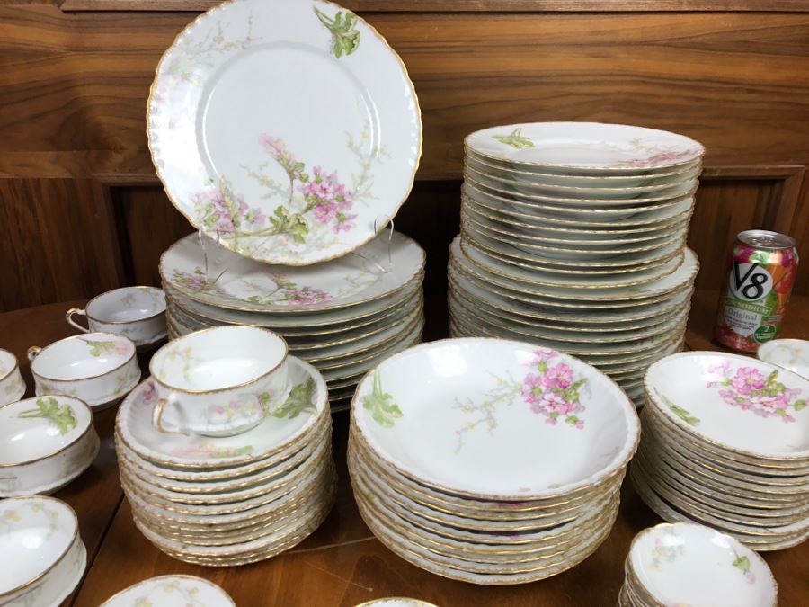 JUST ADDED - Theodore Haviland Limoges France China Set Apx Service For 12 - See All Photos [Photo 4]