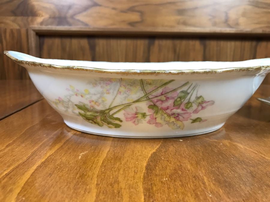 JUST ADDED - Theodore Haviland Limoges France China Gravy Boat With Attached Underplate And Large Serving Bowl Gold Trim [Photo 9]