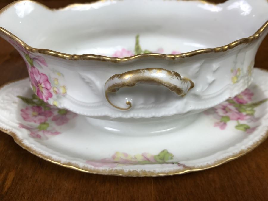 JUST ADDED - Theodore Haviland Limoges France China Gravy Boat With Attached Underplate And Large Serving Bowl Gold Trim [Photo 15]