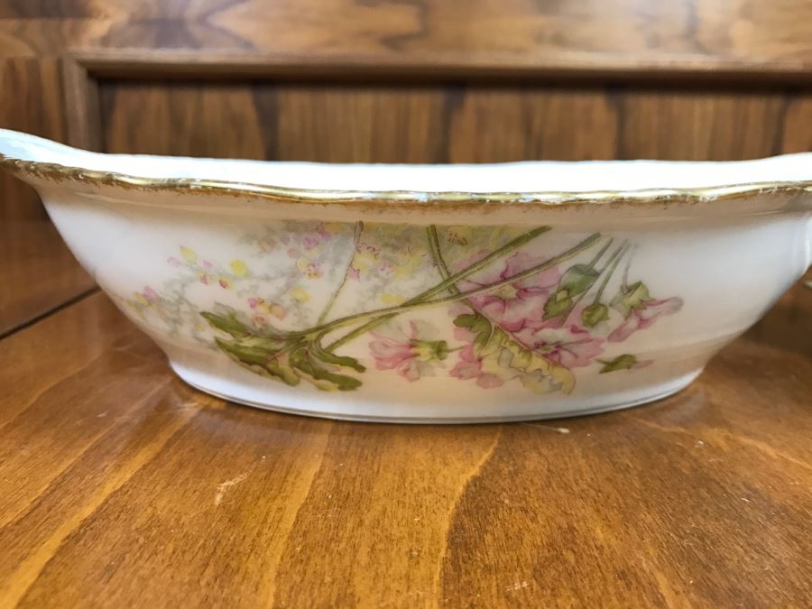 JUST ADDED - Theodore Haviland Limoges France China Gravy Boat With Attached Underplate And Large Serving Bowl Gold Trim [Photo 8]
