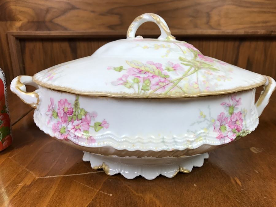 JUST ADDED - Theodore Haviland Limoges France China Soup Tureen Gold Trim [Photo 2]