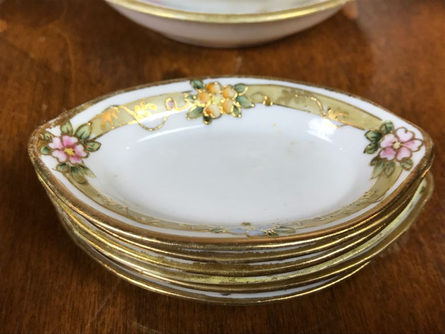 JUST ADDED - Vintage Hand Painted NIPPON Japan China Bowls [Photo 18]