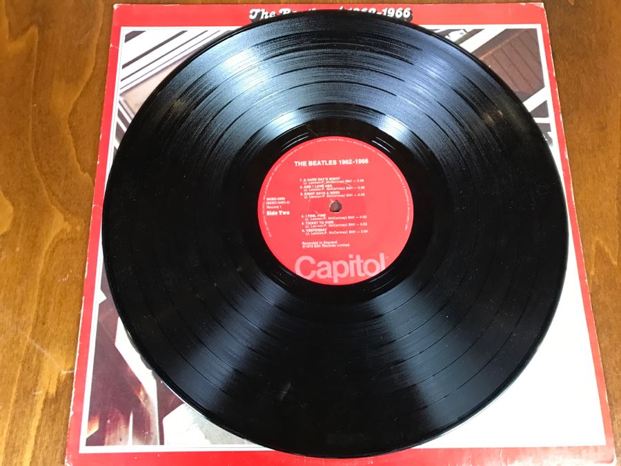 JUST ADDED - Set Of (2) Double Album Records The Beatles 1962-1966 And 1967-1970 [Photo 16]