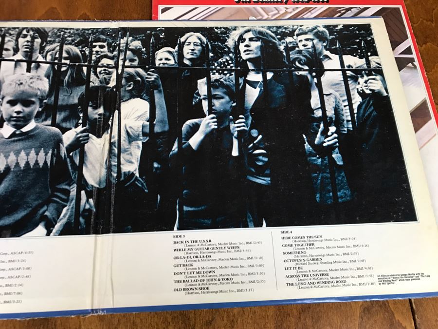 JUST ADDED - Set Of (2) Double Album Records The Beatles 1962-1966 And 1967-1970 [Photo 6]