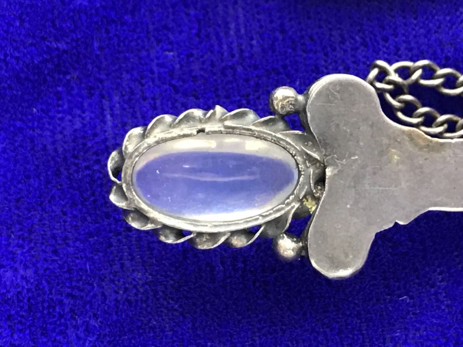 JUST ADDED - Stunning Vintage Repousse Sterling Silver Brooch Pin Dagger With Sheather And Possible Moonstone (Not Tested) 28.3g [Photo 17]
