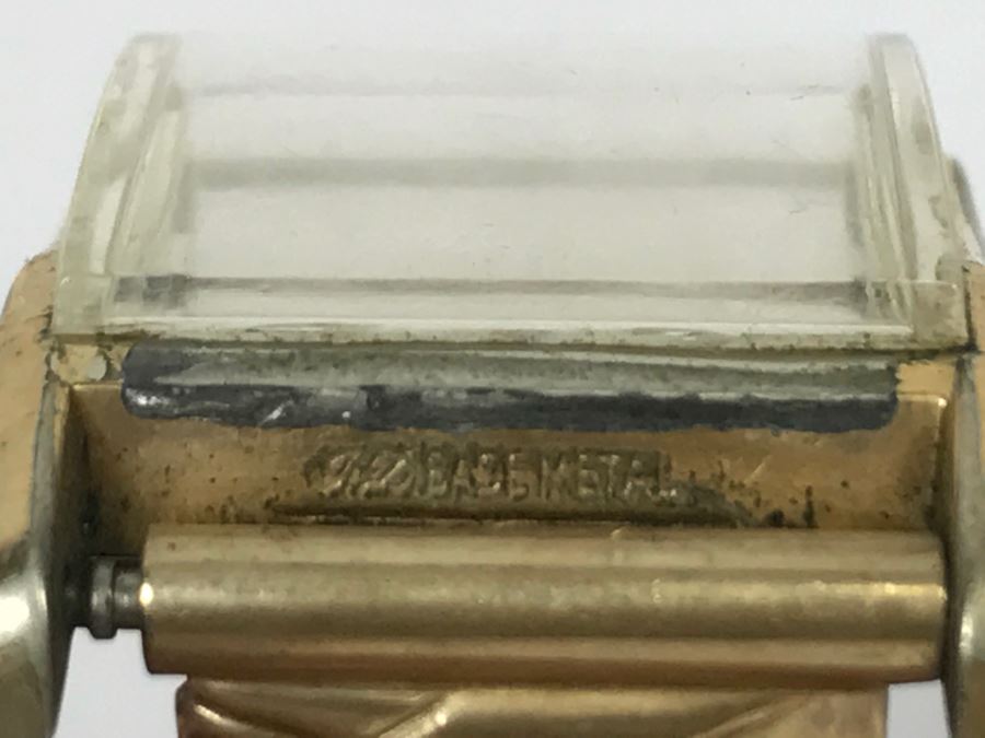 JUST ADDED - Pair Of Vintage Watches: BULOVA And LOUVIC [Photo 12]