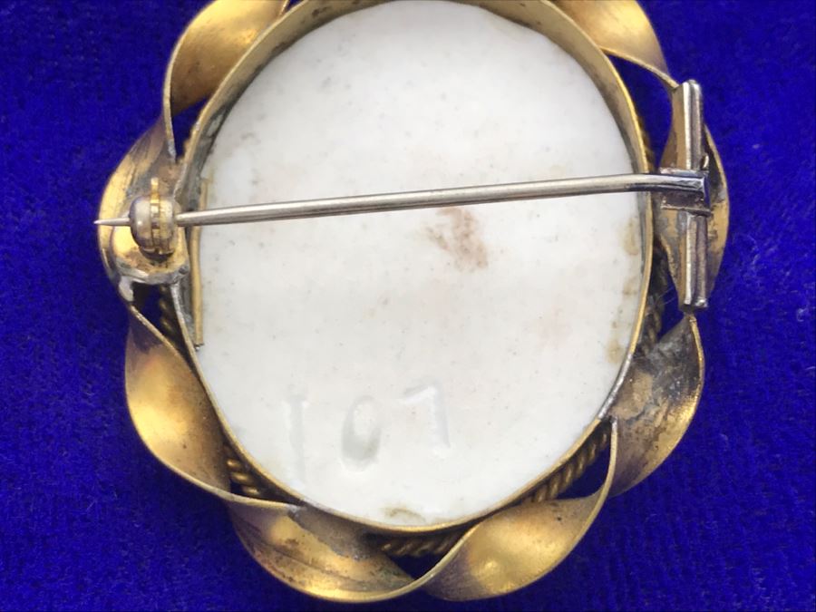 JUST ADDED - Vintage Handpainted Porcelain Brooch Pin And Vintage UNION Pocket Watch Chain [Photo 7]