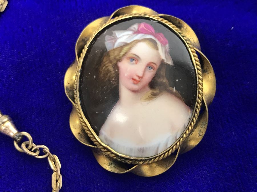 JUST ADDED - Vintage Handpainted Porcelain Brooch Pin And Vintage UNION Pocket Watch Chain [Photo 2]