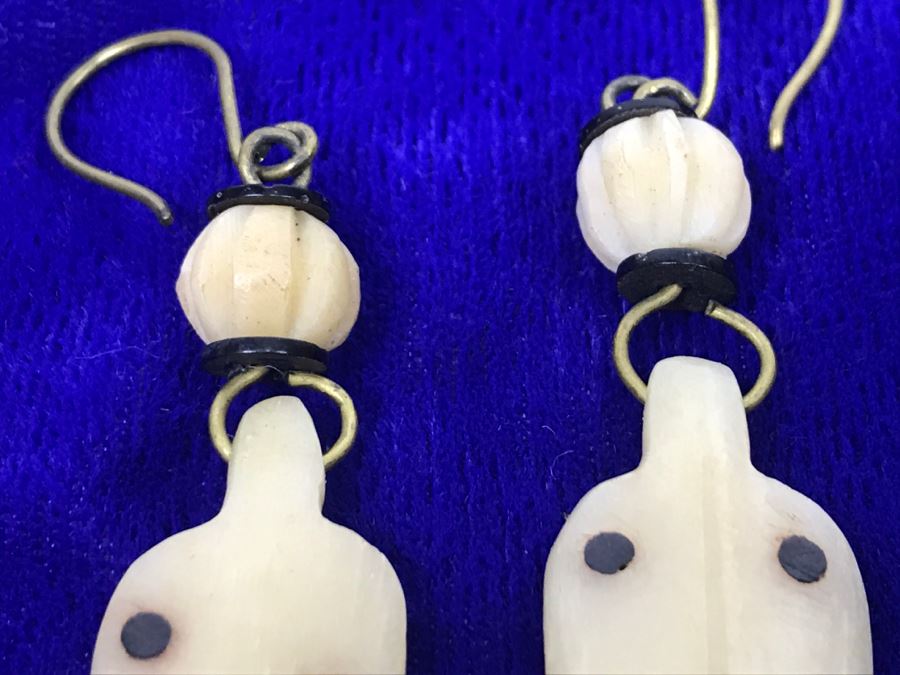 JUST ADDED - (2) Pairs Of Vintage Earrings [Photo 6]