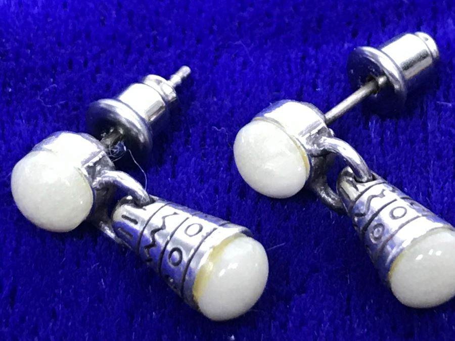 JUST ADDED - (2) Pairs Of Vintage Earrings [Photo 8]