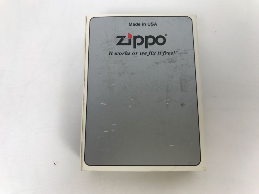 JUST ADDED - ZIPPO Lighter U.S. Navy Adversary F-5E Tiger II Lighter New In Box [Photo 2]