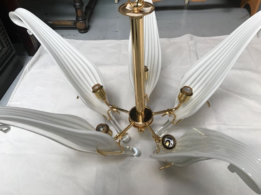 JUST ADDED - Stunning Chandelier With (5) Hand Blown Glass Flower Petals Gold Plated Light Fixture Retailed For $2,000 [Photo 12]