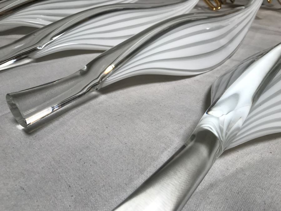 JUST ADDED - Stunning Chandelier With (5) Hand Blown Glass Flower Petals Gold Plated Light Fixture Retailed For $2,000 [Photo 23]