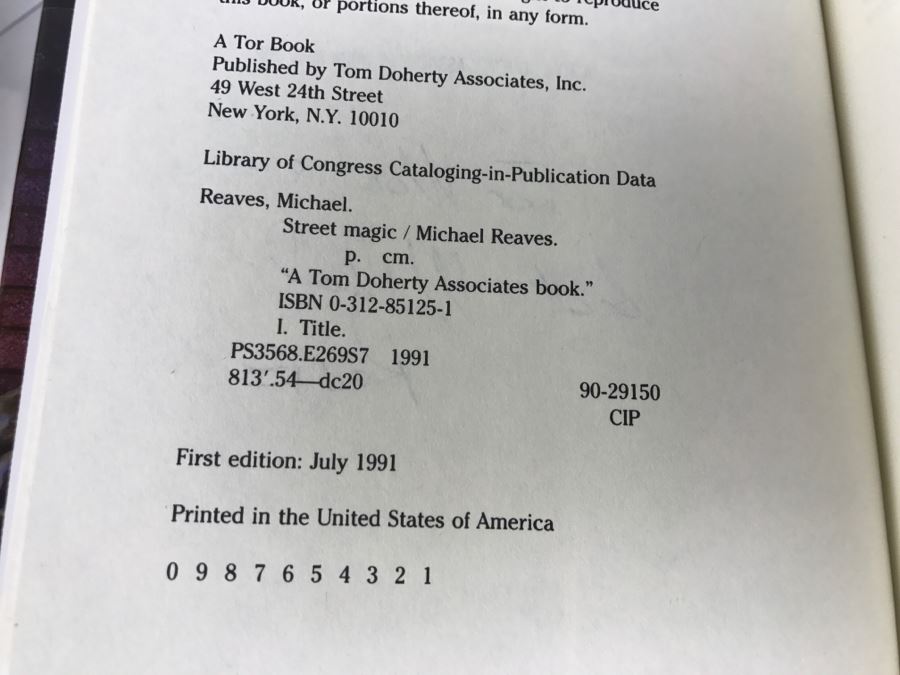 Signed First Edition 1991 Hardcover Book Street Magic By Michael Reaves [Photo 9]