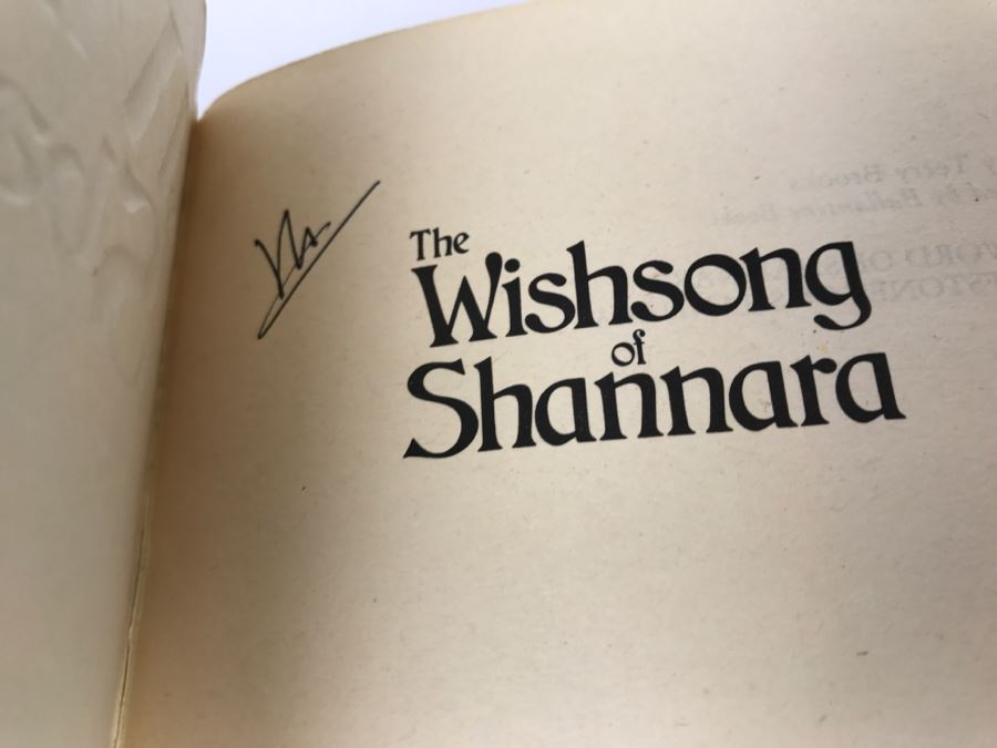 Signed First Edition 1985 Paperback Book The Wishsong Of Shannara By Terry Brooks [Photo 5]