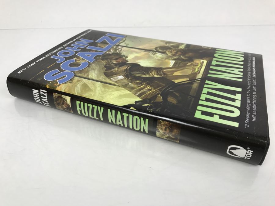 Signed First Edition 2011 Hardcover Book Fuzzy Nation By John Scalzi [Photo 3]