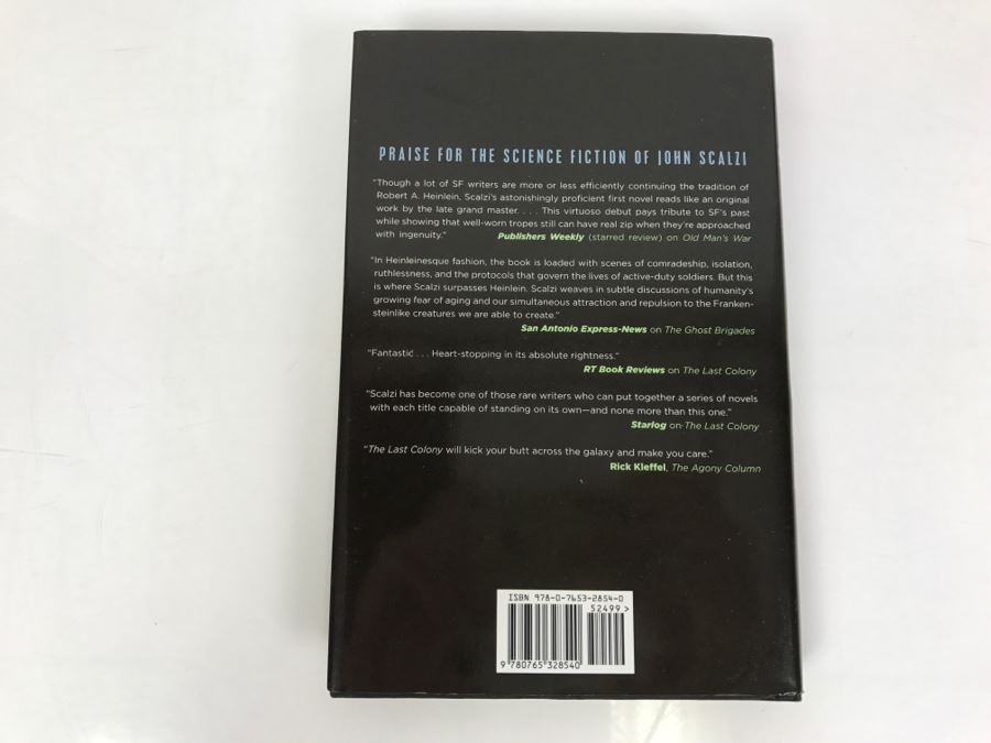 Signed First Edition 2011 Hardcover Book Fuzzy Nation By John Scalzi [Photo 4]