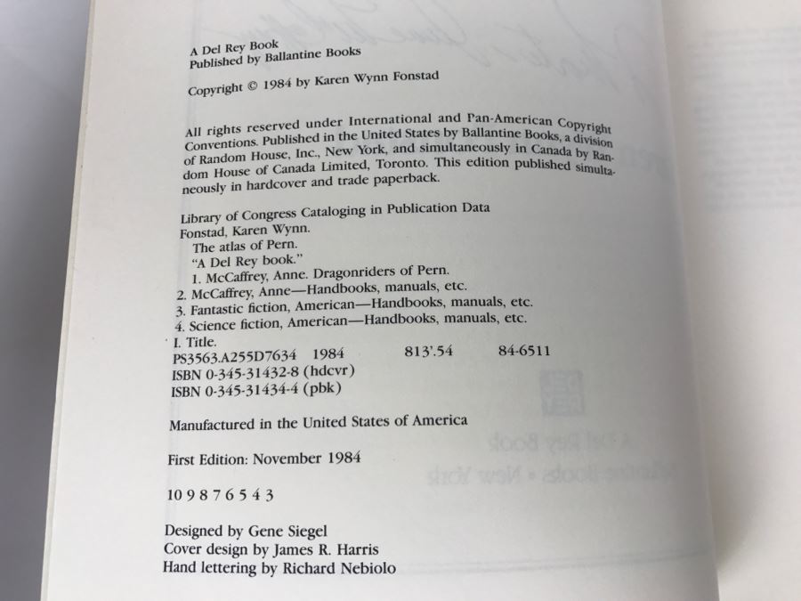 Signed First Edition 1984 Book The Atlas Of Pern By Karen Wynn Fonstad - Signed By Anne McCaffrey [Photo 9]
