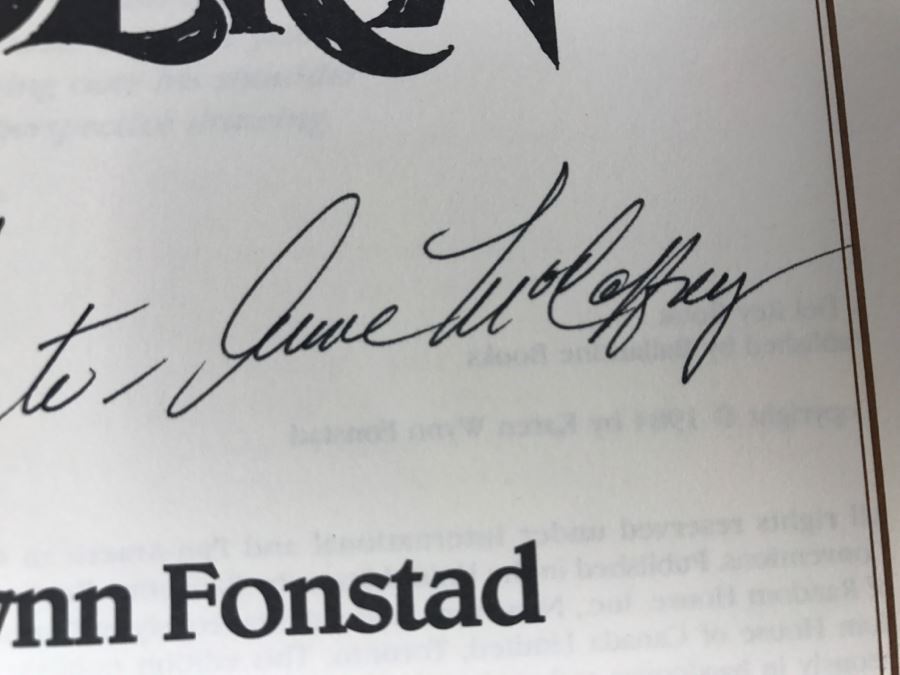 Signed First Edition 1984 Book The Atlas Of Pern By Karen Wynn Fonstad - Signed By Anne McCaffrey [Photo 8]